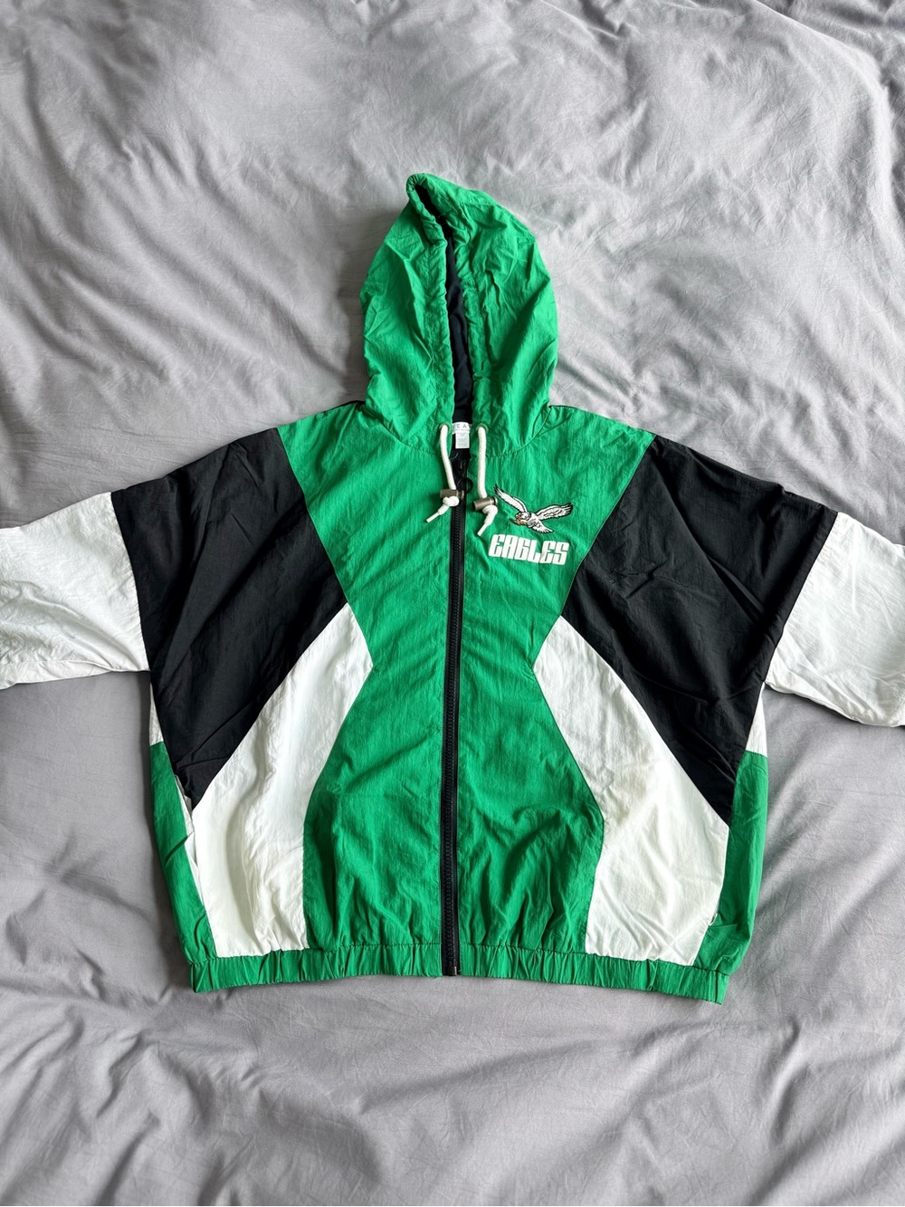 WEAR by Erin Andrews Philly Eagles Full Zip Hooded Windbreaker Jacket Small NWOT
